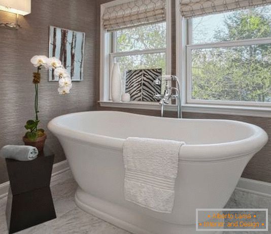 Прикраса ванної кімнати в змішаному стилі