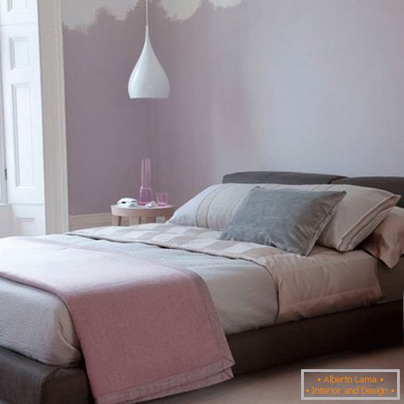 Пастельно-рожева спальня