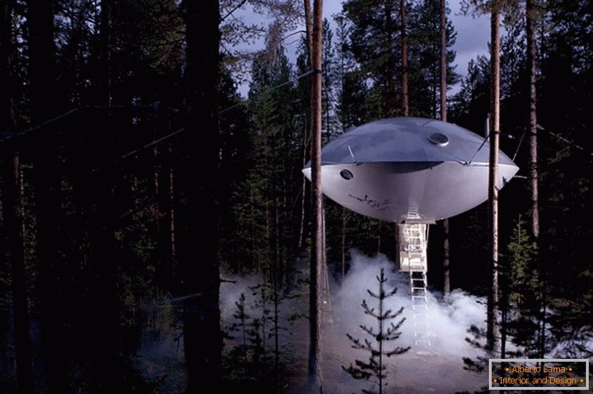 UFO Treehouse (Швеція)