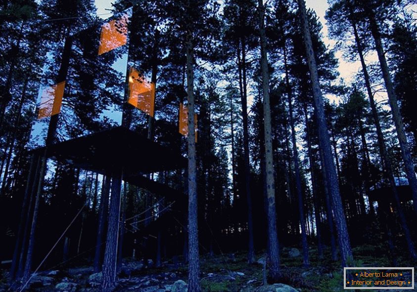 Дзеркальний Дерево Будинок (Швеція)