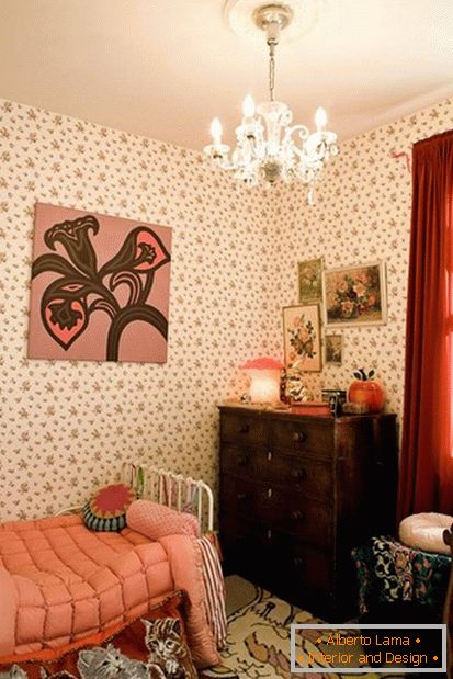 Вінтажно-рожеве оформлення кімнати