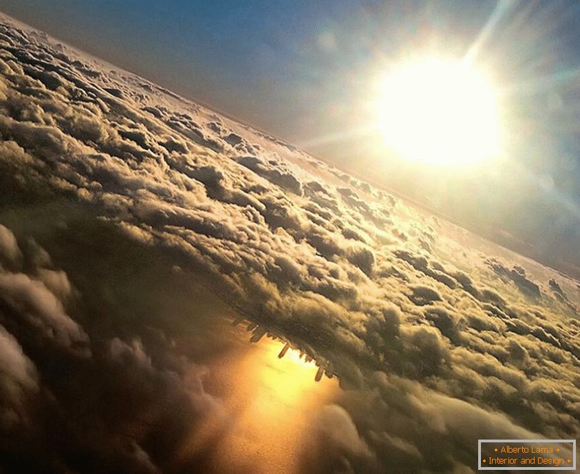 Чикаго в відображенні озера Мічиган