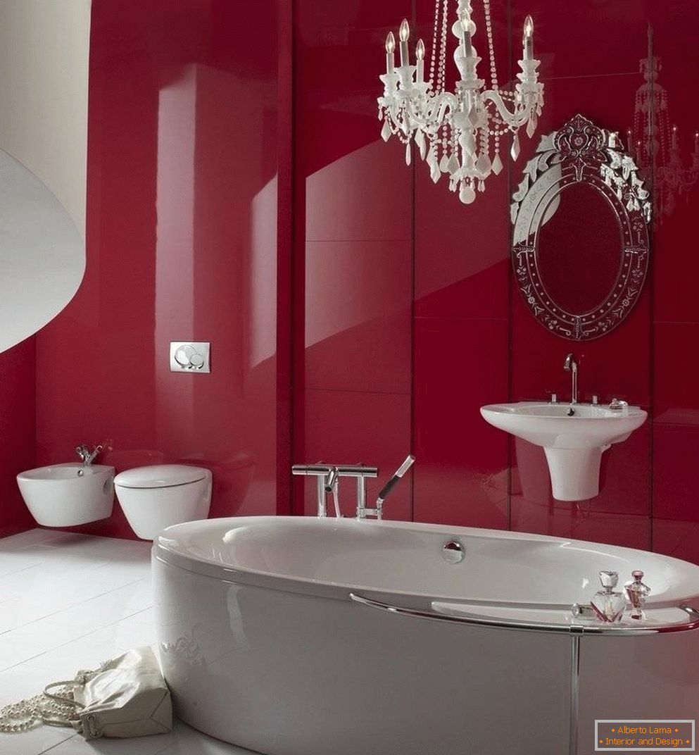 Стильна ванна зі стіною бордового відтінку