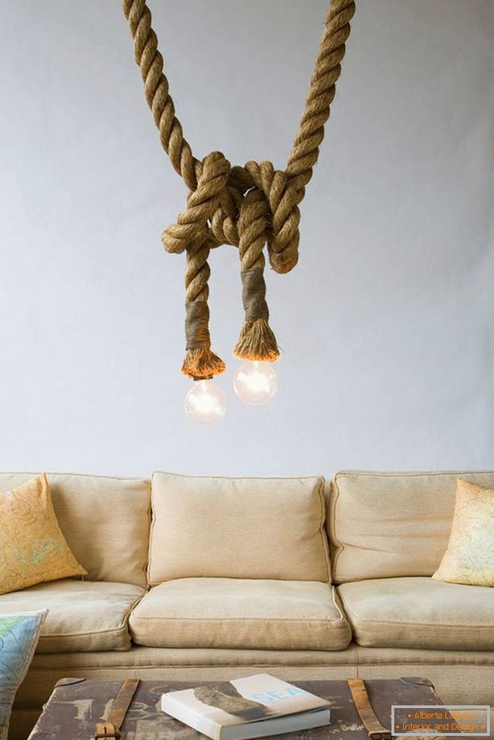 мотузка-підвісна лампа