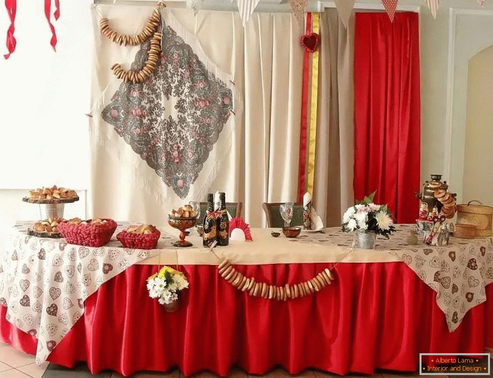 Оформлення весільного залу в російській стилі