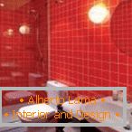 Червона ванна кімната