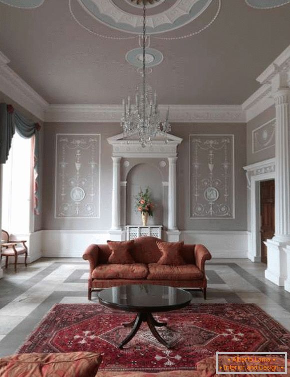 Дизайн інтер'єрів сучасного заміського будинку - фото в стилі класика