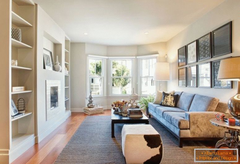 інтер'єр-дизайн-невеликий апартамент-сірий-оксамит-розкішний-диван-з темним-обробка-дерев'яний-рама-і-підкладка-підкладки-плюс-трек-рука-також-прямокутник-еспресо-закінчити-дерев'яний- кавовий столик над прямокутним сірим-ru