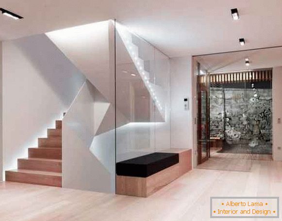 дизайн прихожей в приватному будинку зі сходами, фото 19
