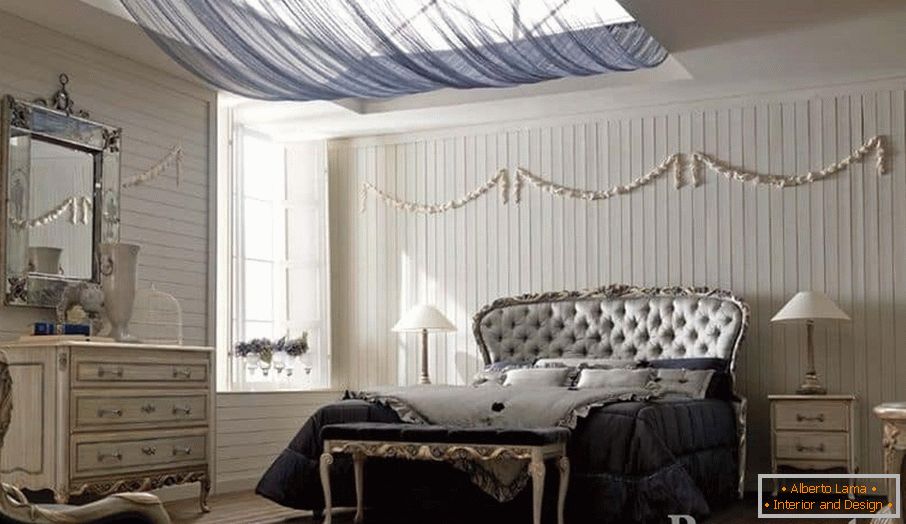 Біле з темним добре виглядає в дизайні спальні в класичному стилі