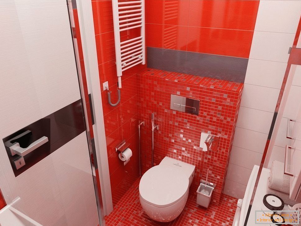 Червона плитка у ванній