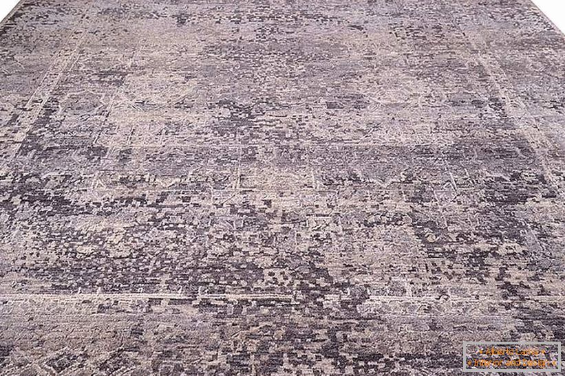 Дизайнерський килим - колекція «Артефакт»