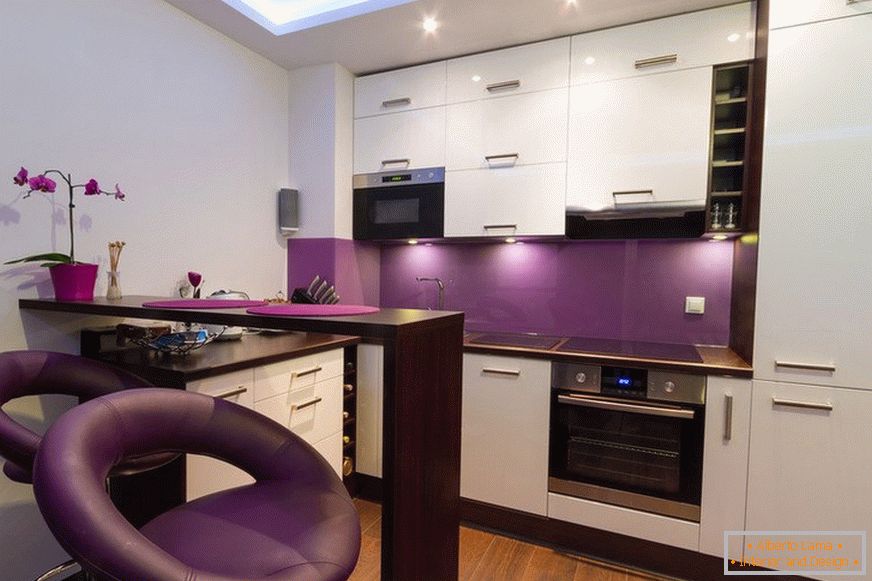 Дизайн фіолетовою кухні в стиле модерн