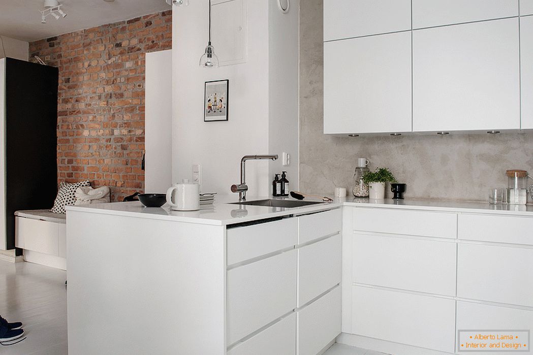 Біла глянцева кухонні меблі