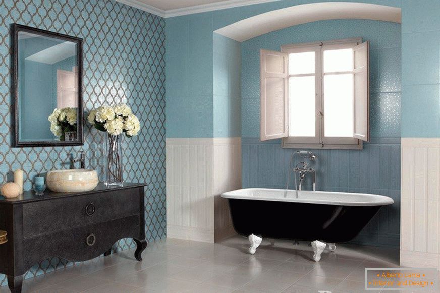 Ванна кімната в блакитний плитці
