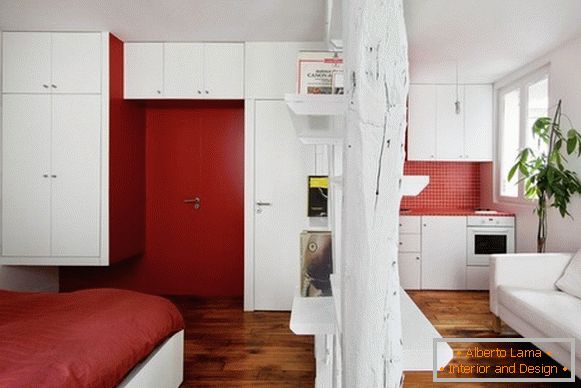 Сполучене підлогове покриття в маленькій квартирі