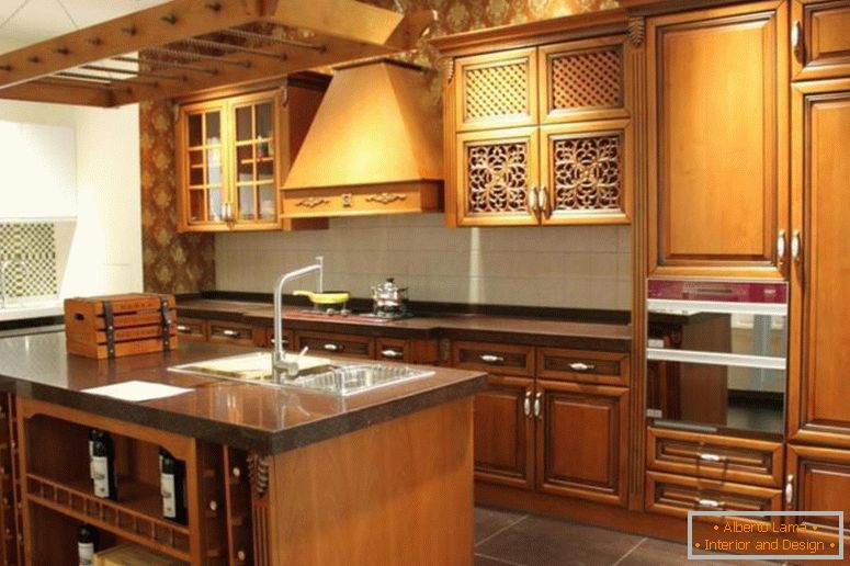 модний-дерев'яний гардероб на кухню-дизайн освітлення-ідея-в-стелі-по-чорному граніту-столу-кухня-island_white-tile-wall-backsplash-jpg