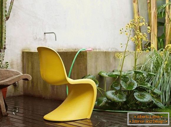 Жовте крісло Panton