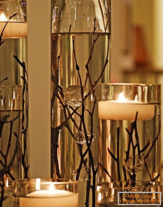 Плаваючі свічки в скляному посуді