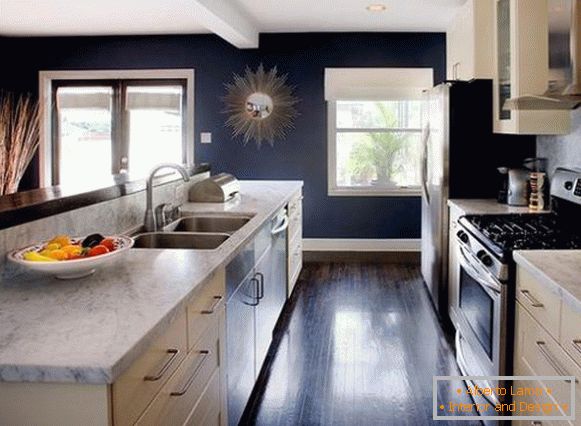 Темно-синій дизайн кухні