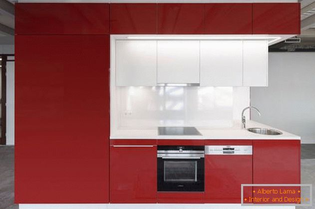 Дизайн міні кухні в червоному кольорі