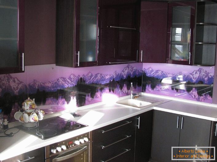 Фіолетові кольори приміщення