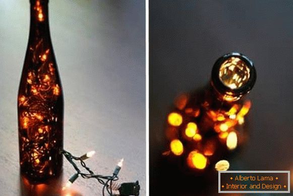 Світлодіодна led гірлянда в декорі з винної пляшки
