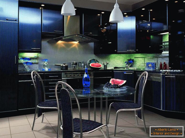 Незвичайний за кольором меблів інтер'єр кухні нагадує стиль хай-тек. Більше світла. 