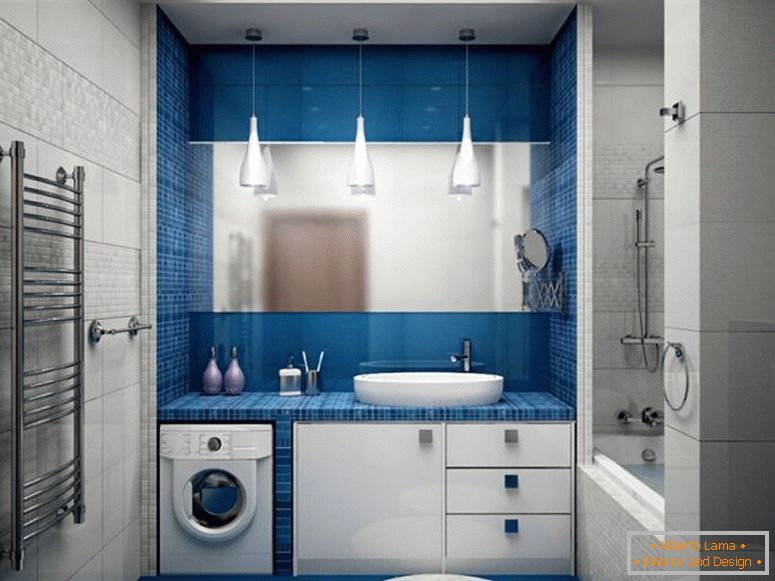 дуже-гармонійно-спланована-ванна-кімната-в-біло-синьому-кольорі