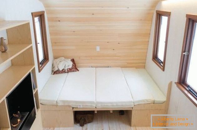 Зручний міні-будиночок: фото з Онтаріо - складні меблі