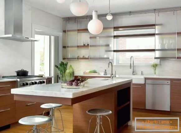 Скляні двері для шафи на кухні - фото незвичайних ідей