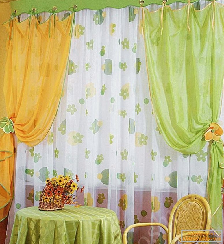 неординарний-комплект-готових-штор-для-кухні-жовтого-і-зеленого-кольору-з-тюлем-з-квітковим-орнаментом-жпг-в