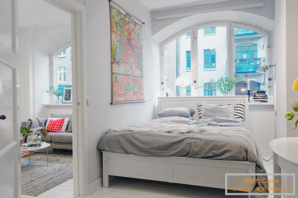Спальня невеликої квартири в скандинавському стилі