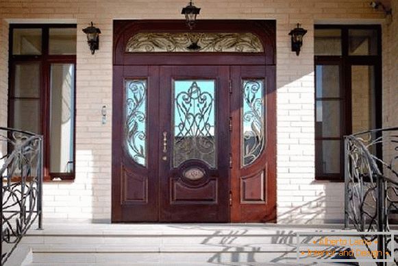 красиві дерев'яні вхідні двері, фото 35
