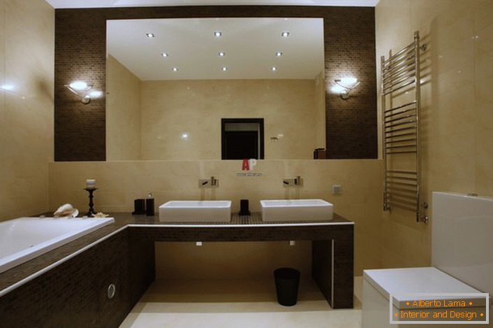 Ванна кімната в стилі мінімалізм оформлена в ясно-бежевих і коричневих тонах. 