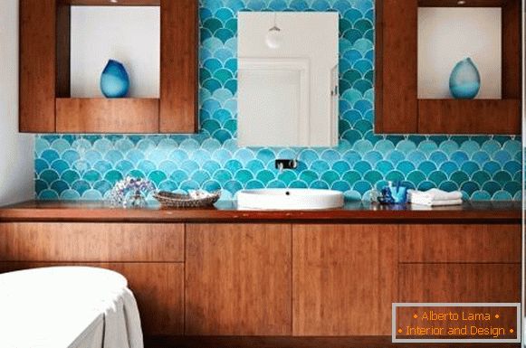 Який колір поєднується з блакитним в інтер'єрі ванної