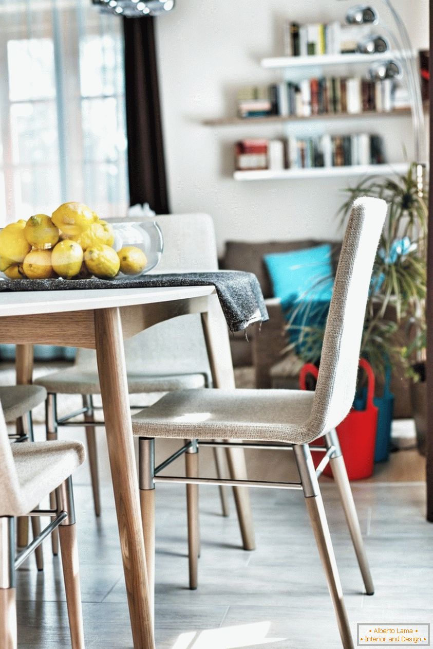 Дизайн інтер'єру їдальні, стіл з лимонами