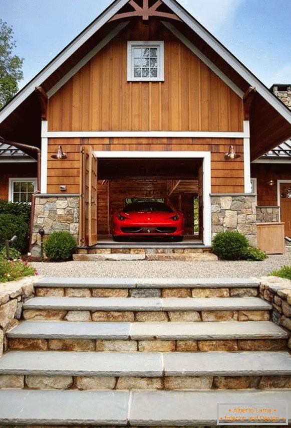 Класичний гараж для автомобіля