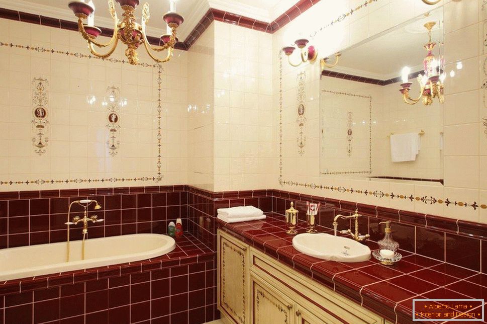 ванна комната в плитке бордового цвета