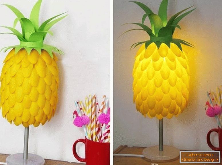 Настільна лампа у вигляді ананаса