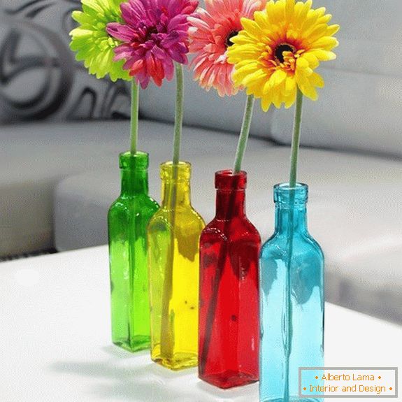 Пляшки під квіти з кольорового скла