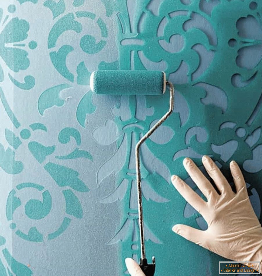 Фарбування стін за допомогою трафарету