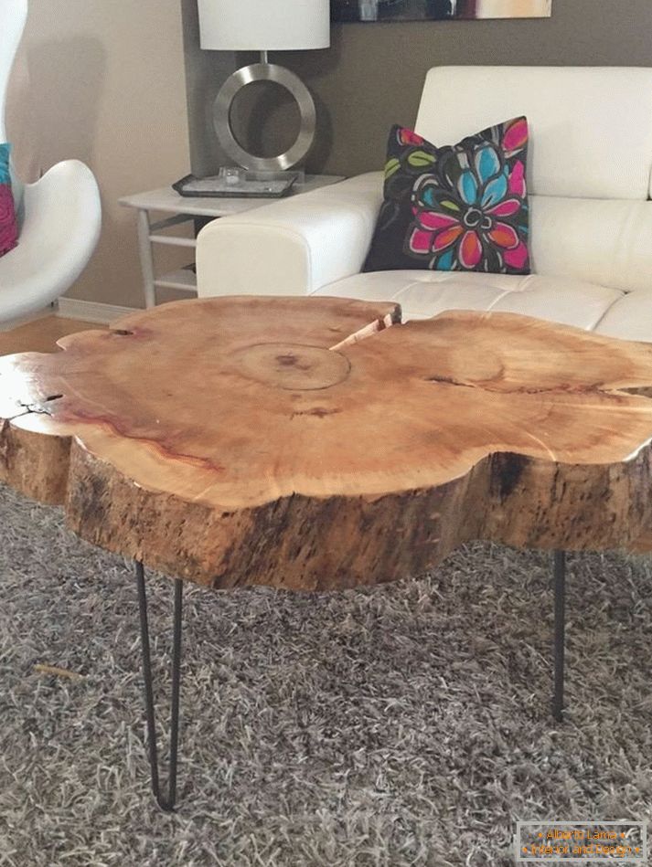 Великий журнальний стіл з натурального спила дерева