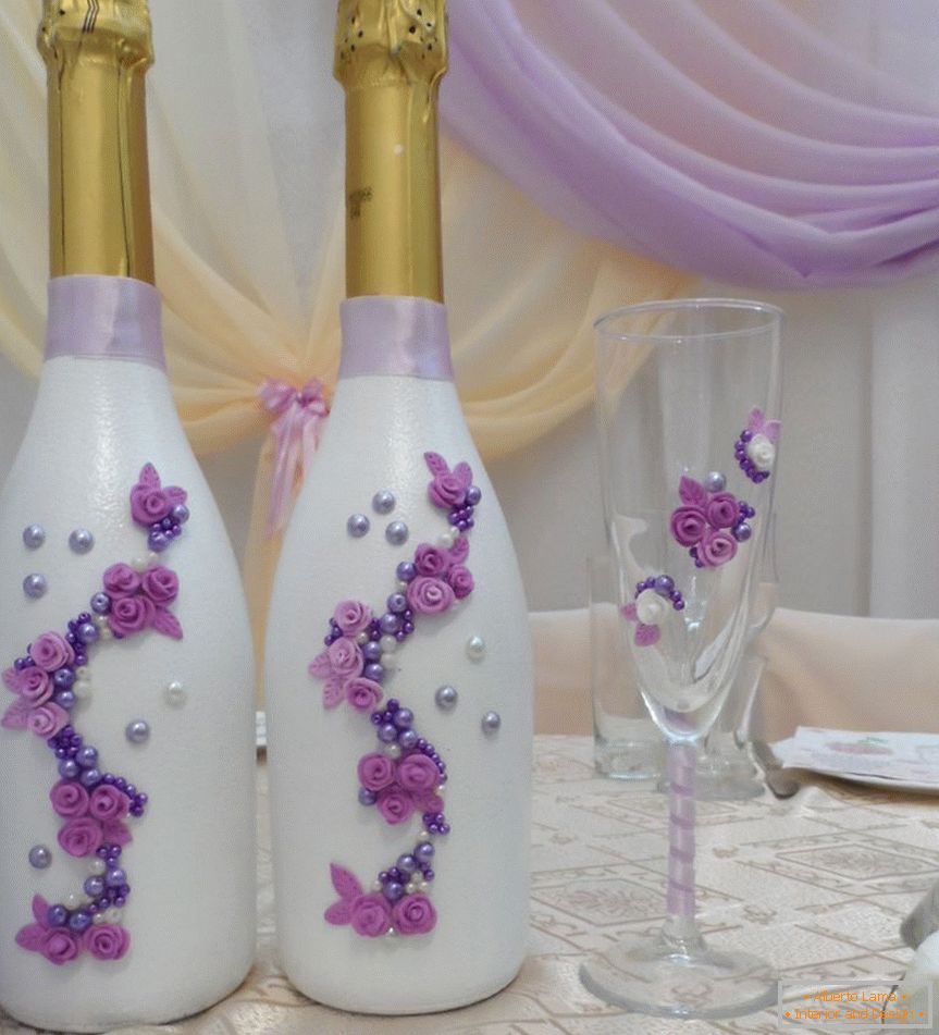 Квіти з полімерної глини на свадебных бутылках
