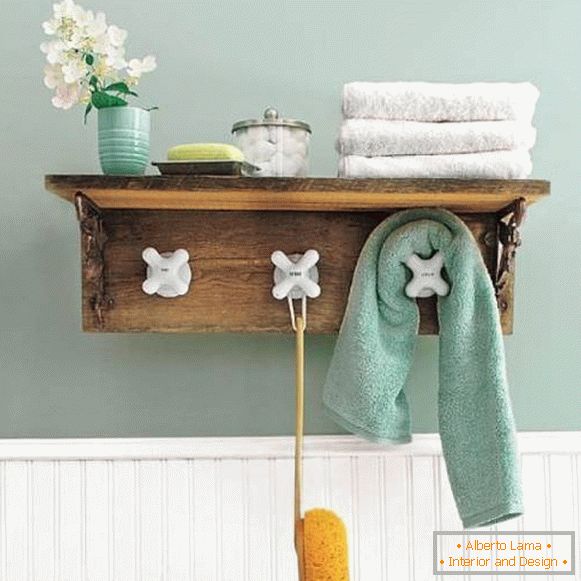 Креативний декор у ванній кімнаті - фото вішалки для рушників
