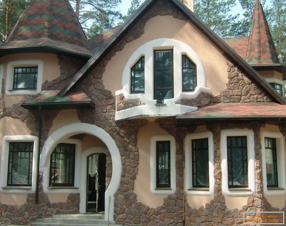 Оздоблення фасаду будинку декоративним каменем