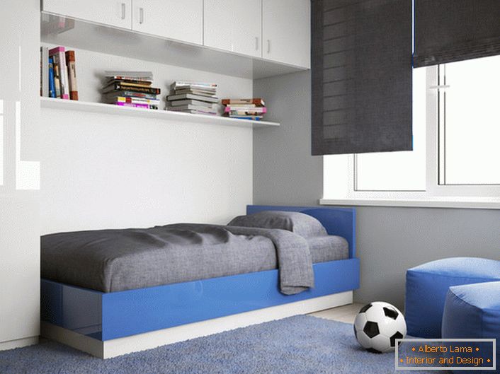 Дитяча кімната хлопчика-підлітка оформлена відповідно до вимог стилю мінімалізм. 
