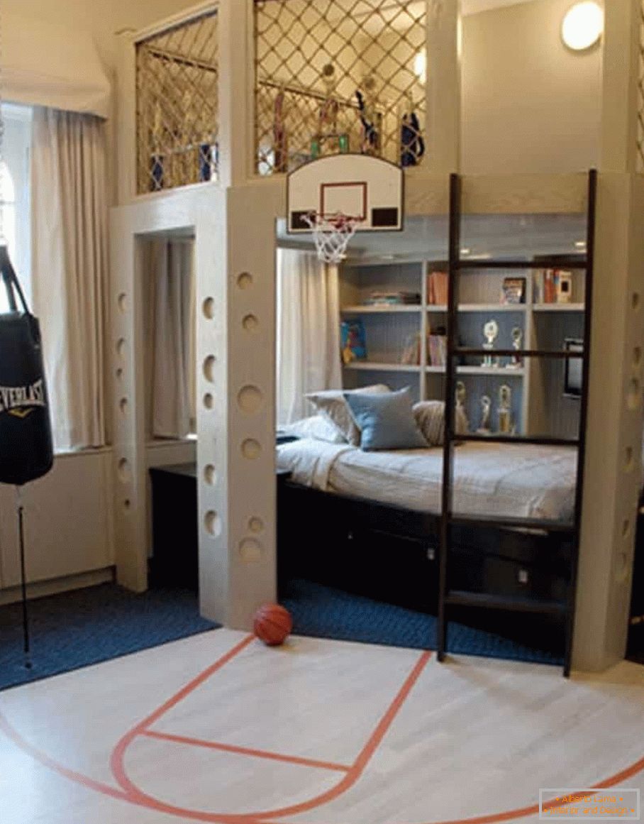 Спальне місце на баскетбольному майданчику
