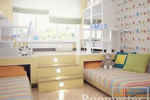 Дитяча кімната для різностатевих дітей з подіумом