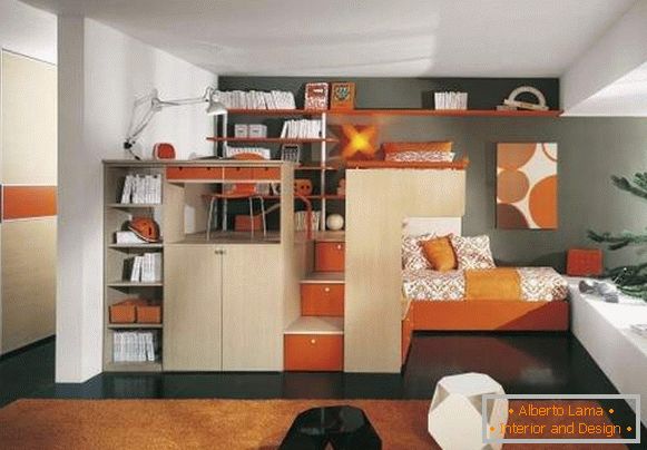 Дизайн однокімнатної квартири з дитиною школярем - робоче місце на фото